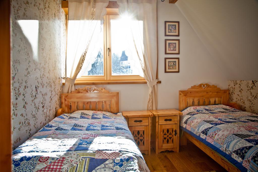 Apartamento Dom Pod Smokami Bukowina Tatrzańska Exterior foto